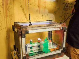 Mobile Escape Cube Infected Innen Detail